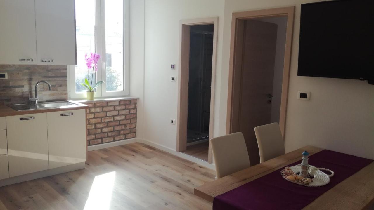 Apartmaji Apollonio 伊佐拉 外观 照片