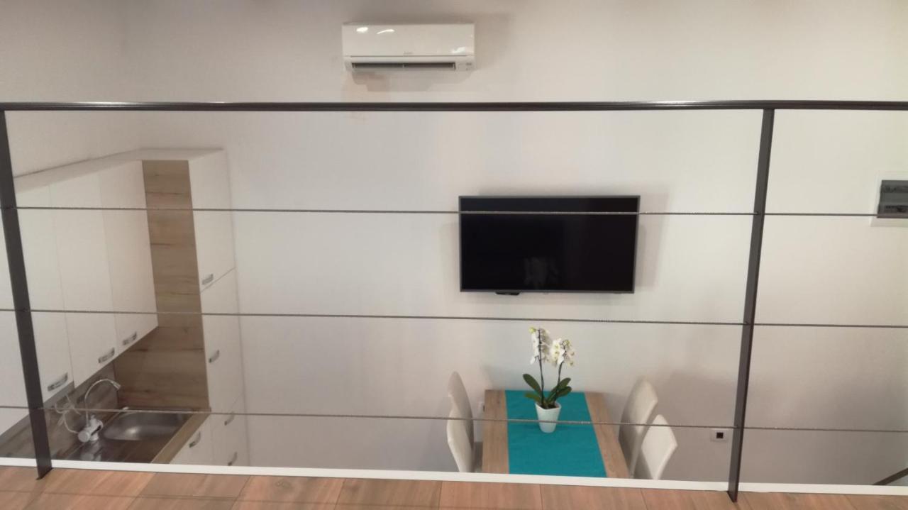 Apartmaji Apollonio 伊佐拉 外观 照片